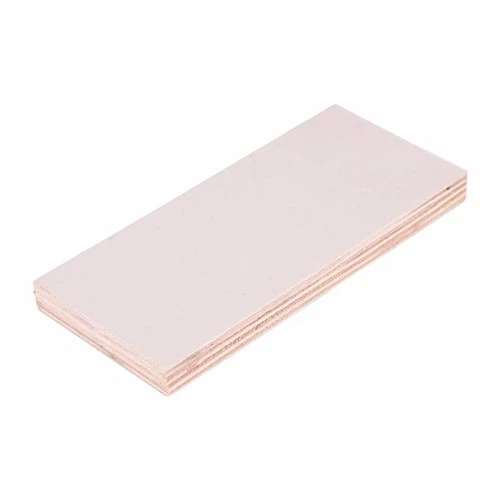 コストの点でソリッドカラーメラミン合板とパーティクルボードを比較するとどうですか?